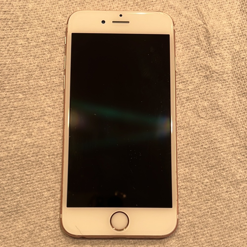 Fully unblocked Rose Gold 64GB iPhone 6s (fully updated and supported by Apple)